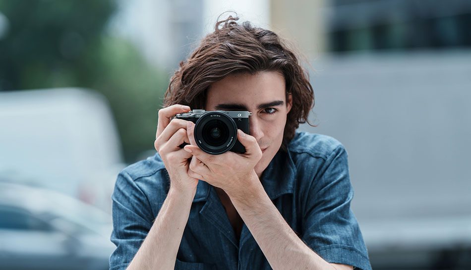 Sony lanza dos nuevas cámaras Serie ALPHA 7C — Revista Review